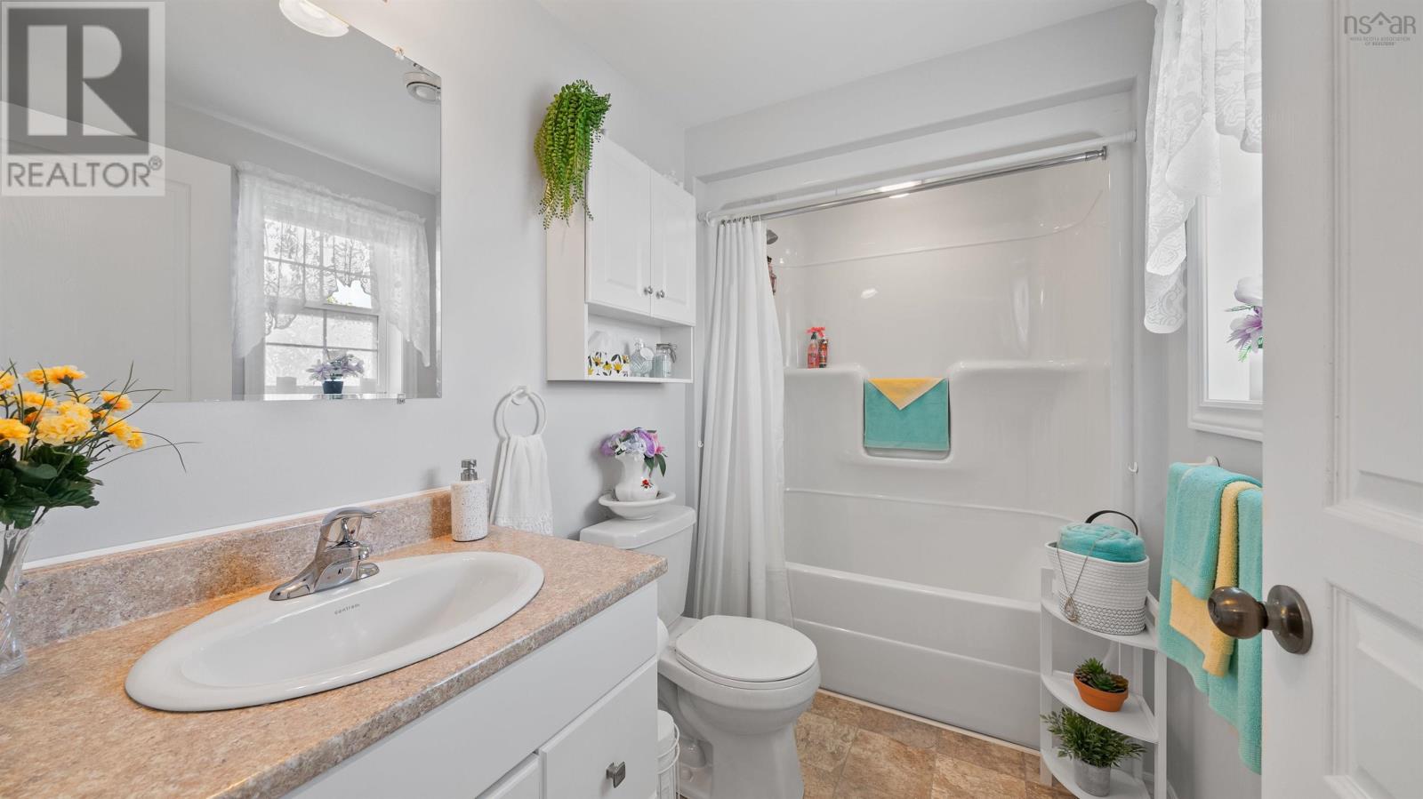 Property 24 of 42 of 17 Merriweather Crescent