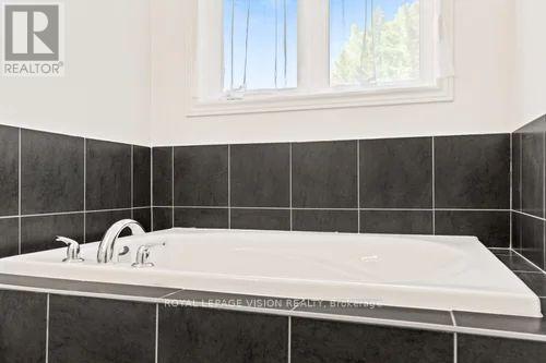 360 WILLIAM GRAHAM DRIVE - Image 20