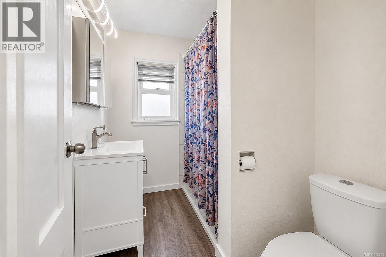 1120 Caledonia Ave - 12