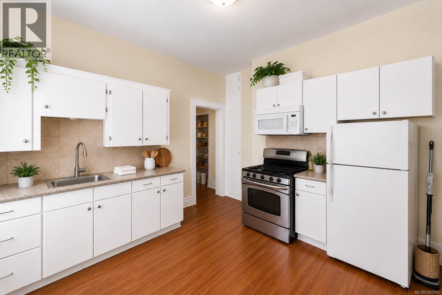 1120 Caledonia Ave - 15