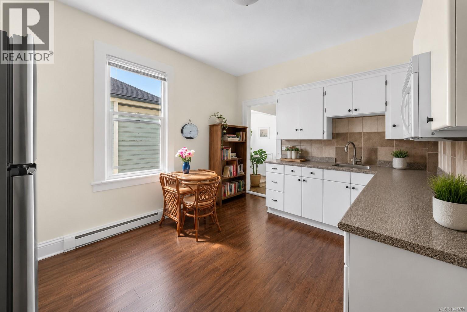 1120 Caledonia Ave - 22
