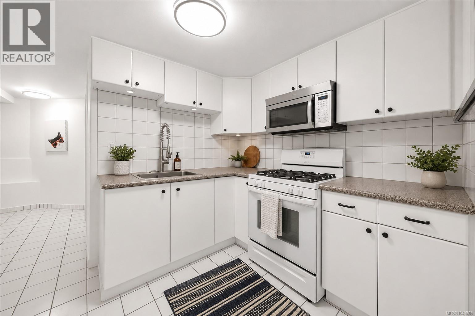 1120 Caledonia Ave - 27