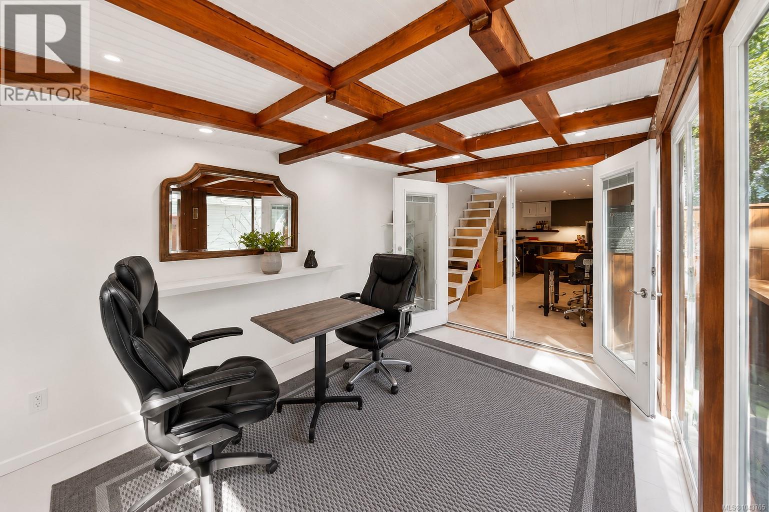 1120 Caledonia Ave - 44