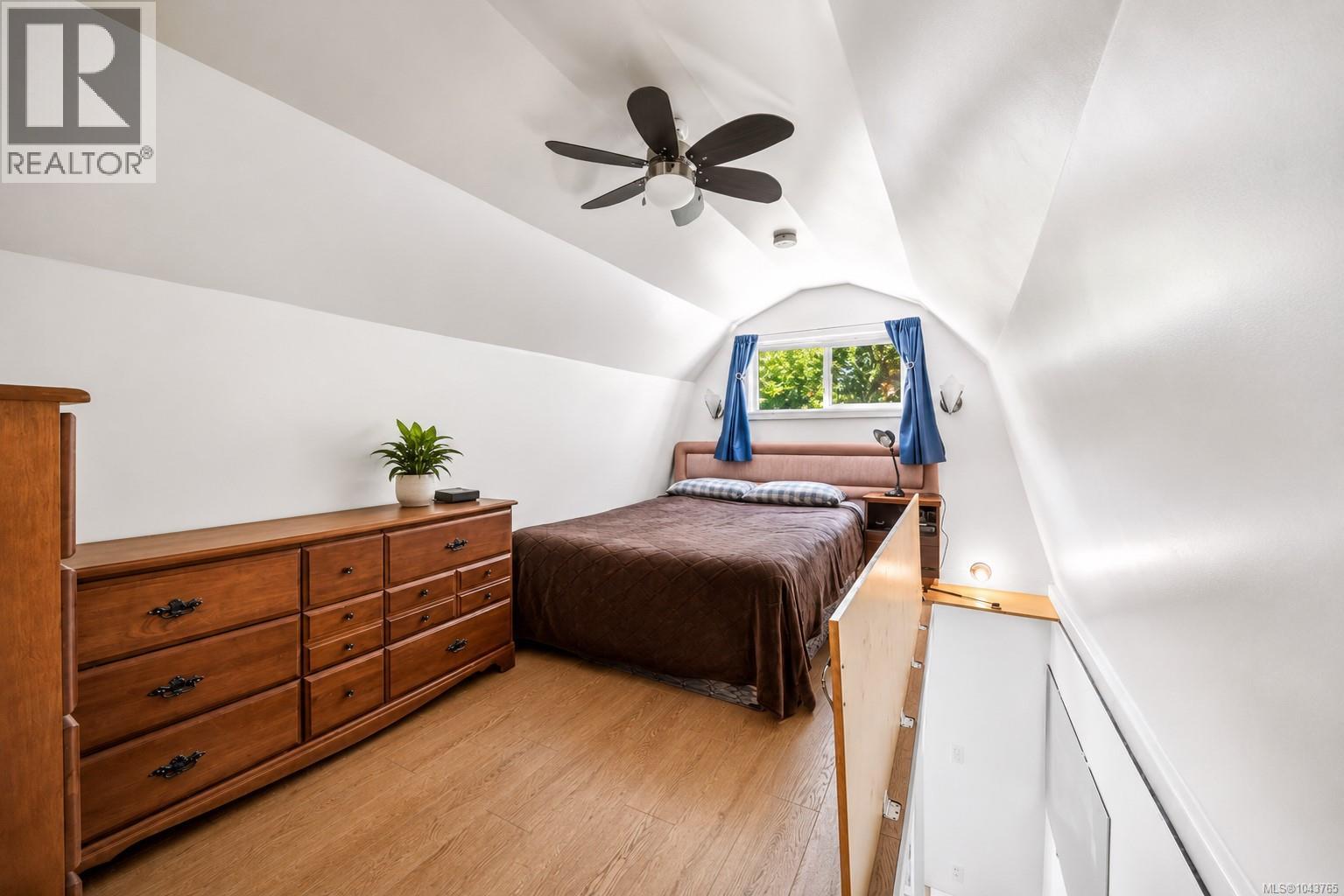 1120 Caledonia Ave - 47