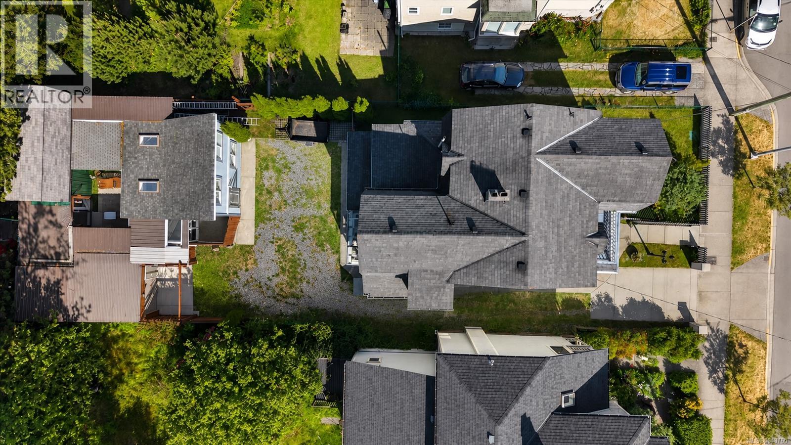 1120 Caledonia Ave - 52