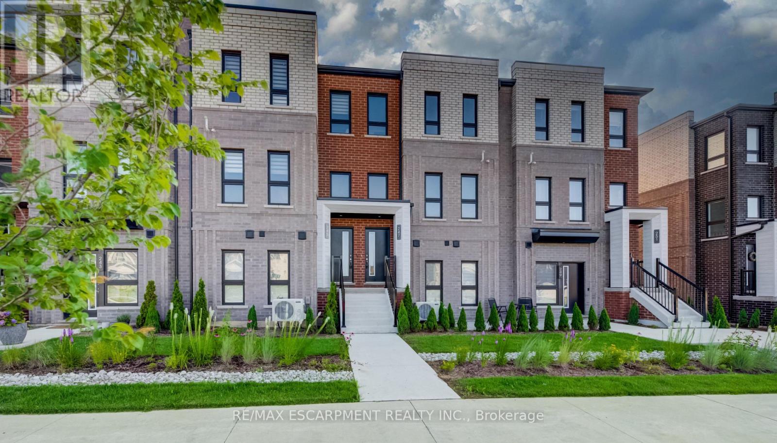 Photo of 247 Burke Street