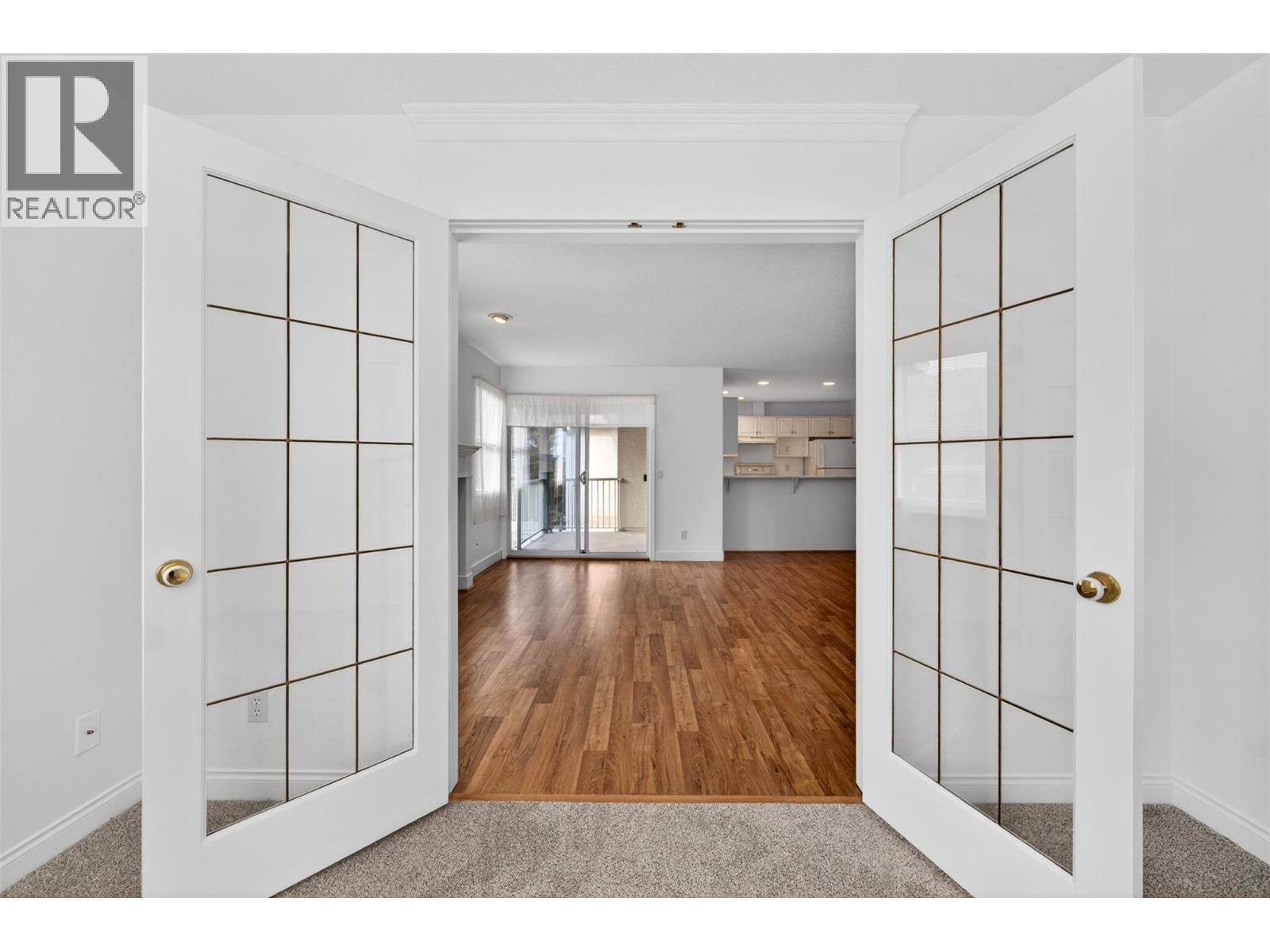 #301 330 7 Street SE - 39