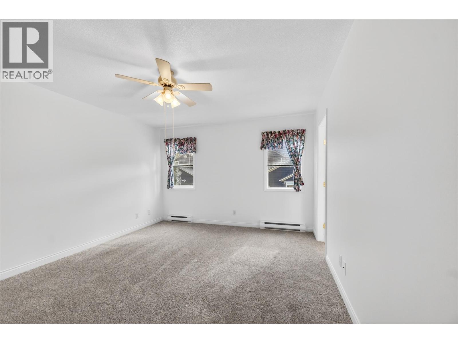 #301 330 7 Street SE - 30