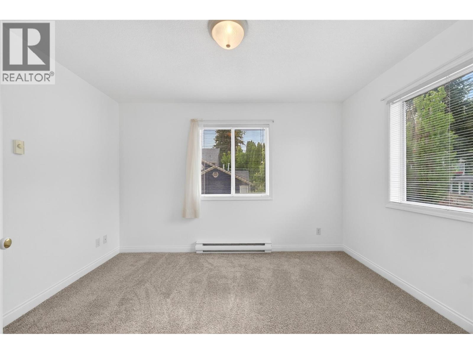 #301 330 7 Street SE - 36