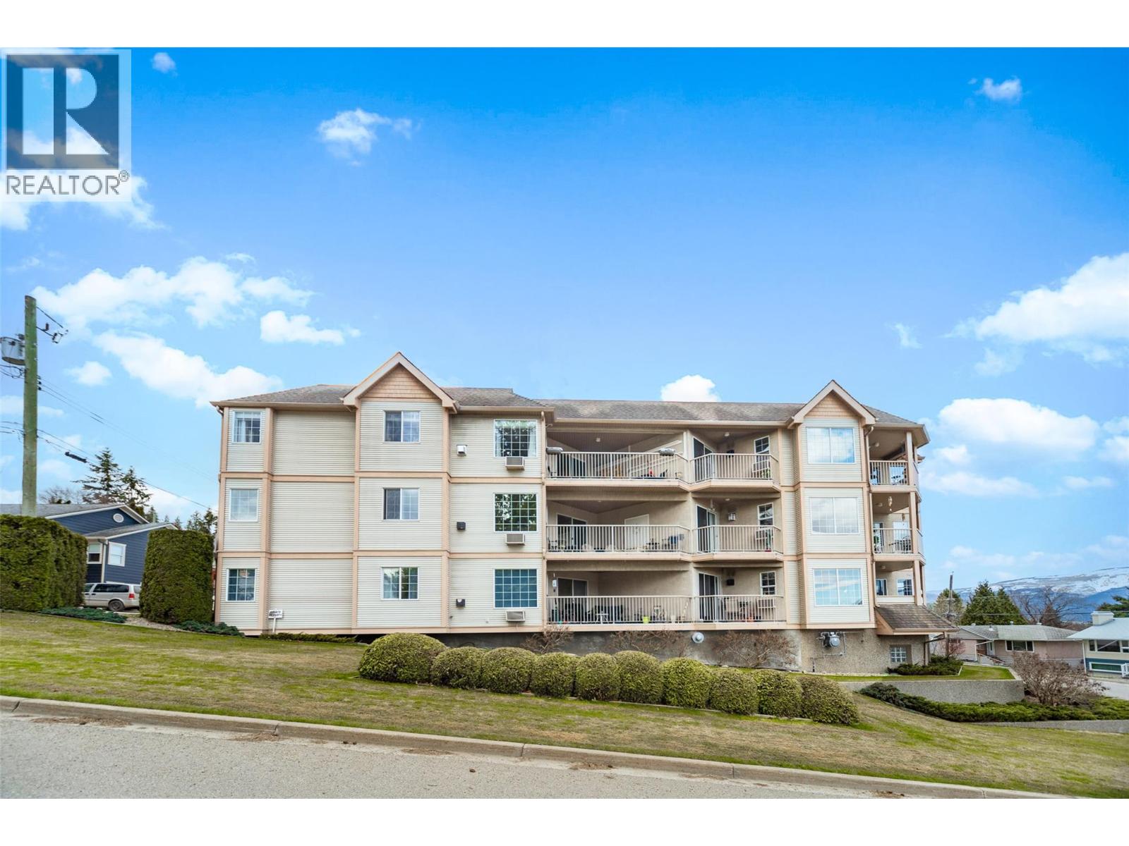 #301 330 7 Street SE - 54