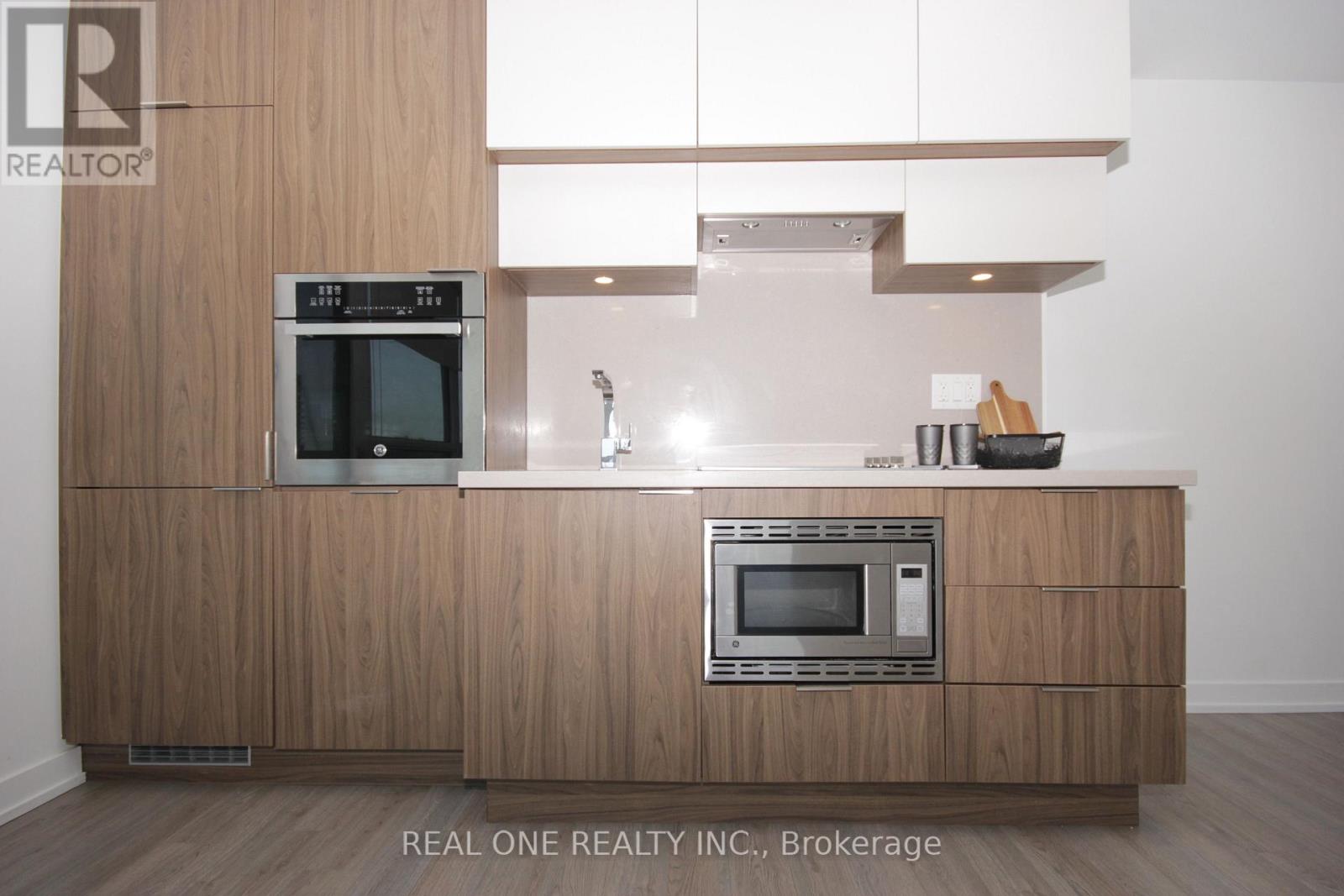 #1709 39 ROEHAMPTON AVENUE - 7