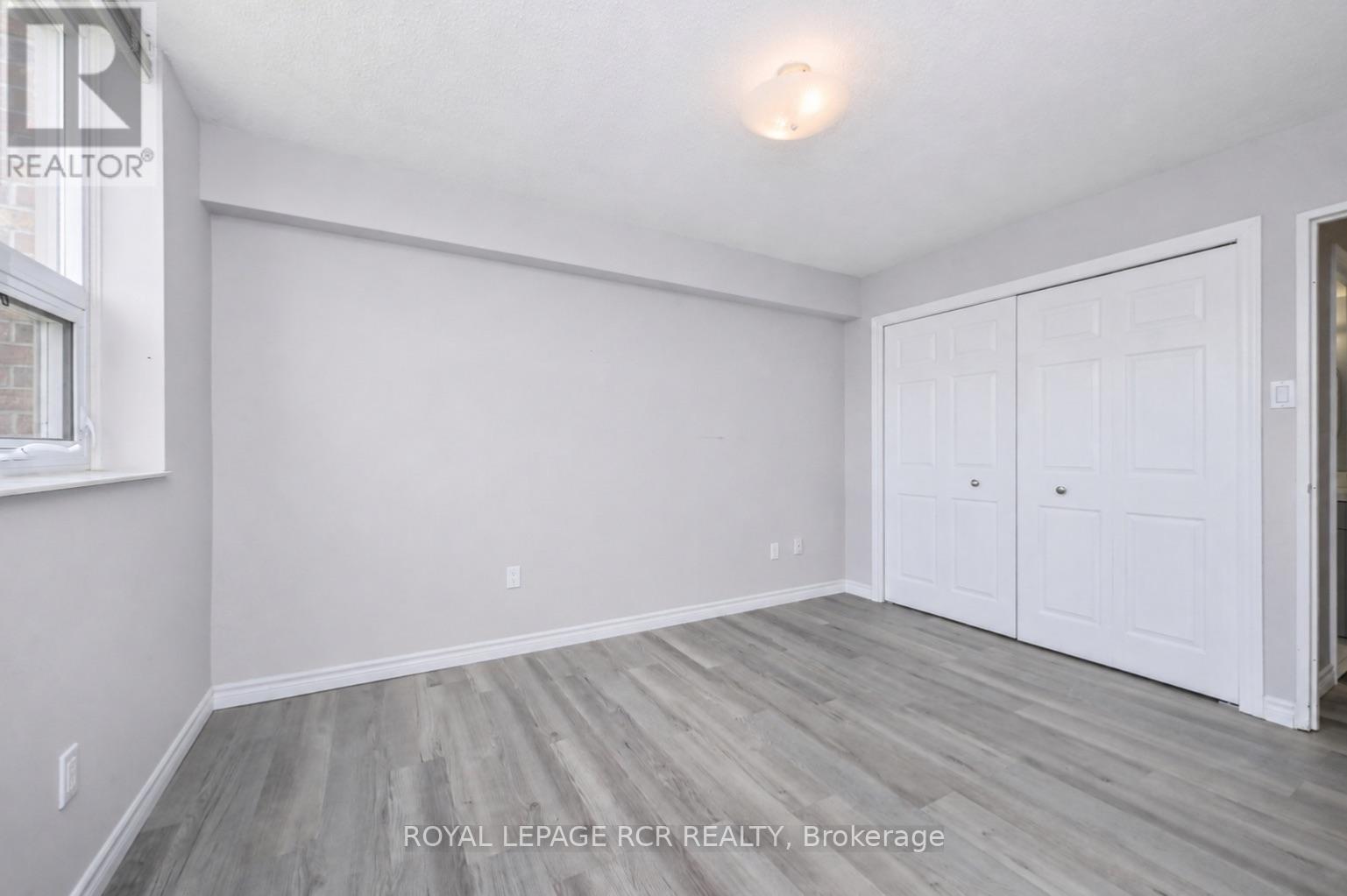 ##404 8 FEAD STREET - 21