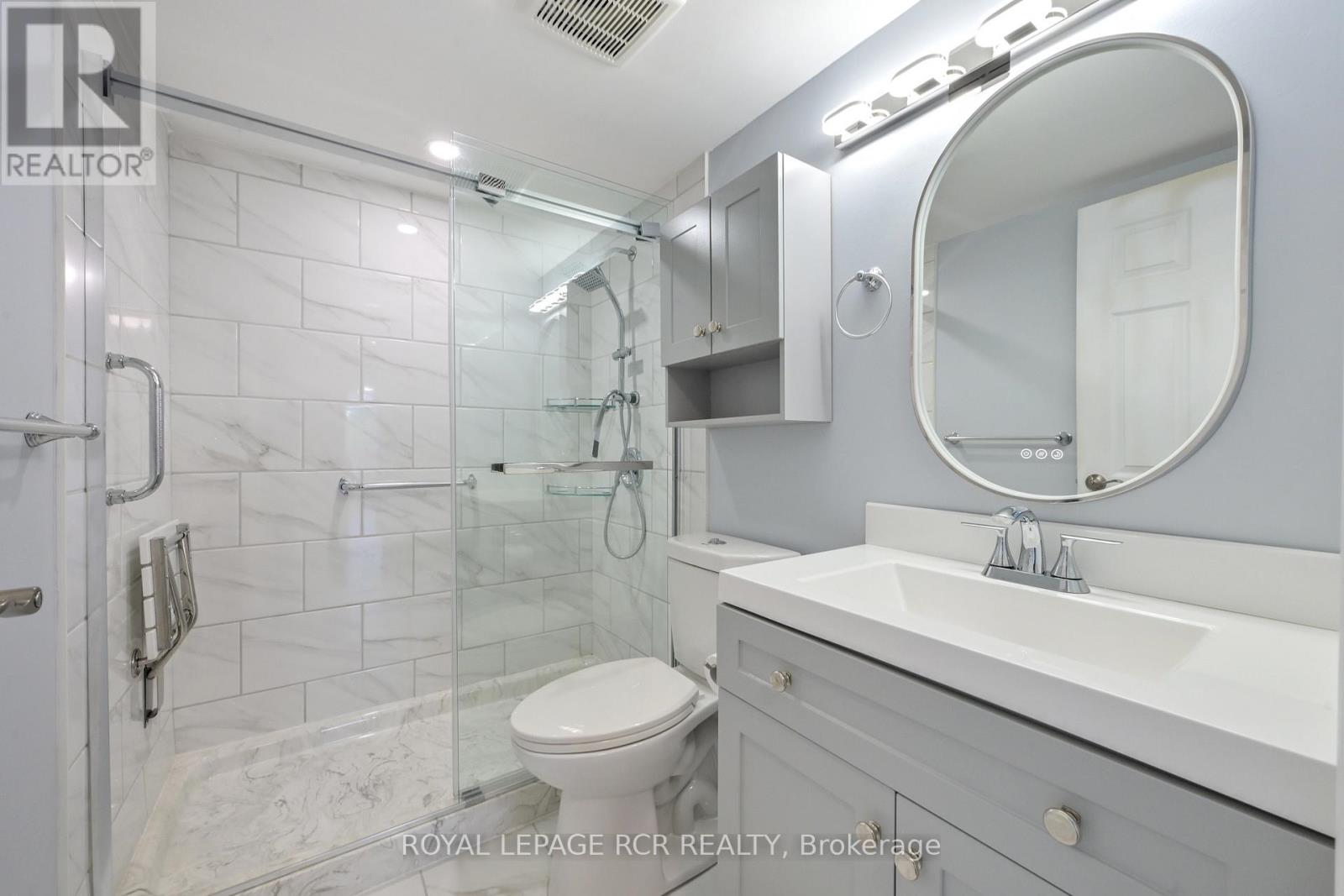 ##404 8 FEAD STREET - 24