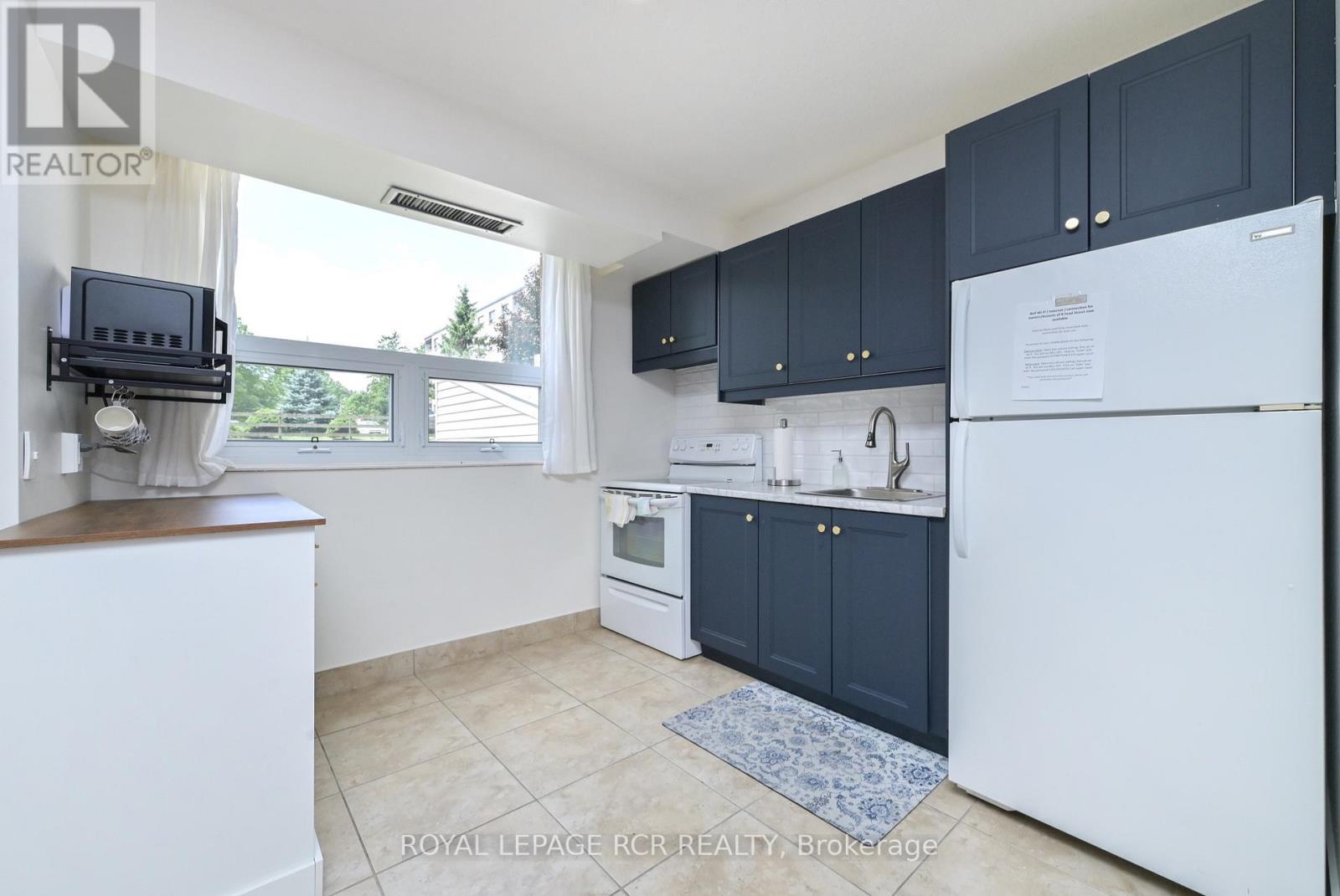##404 8 FEAD STREET - 34