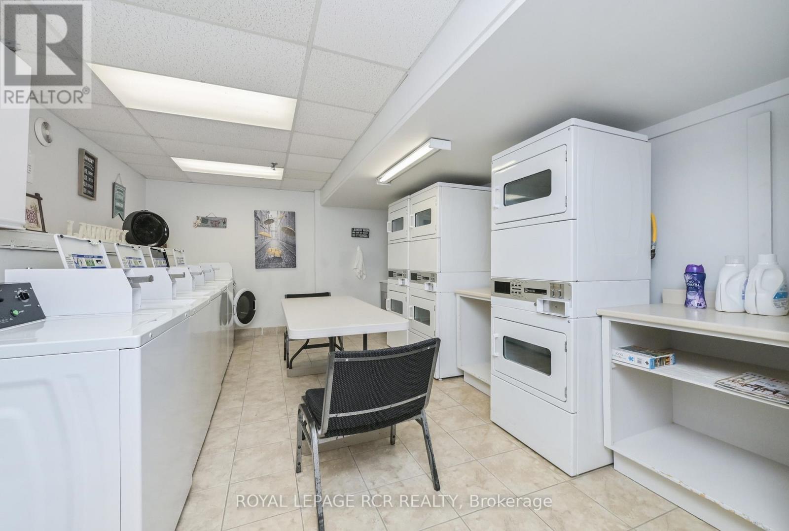 ##404 8 FEAD STREET - 31