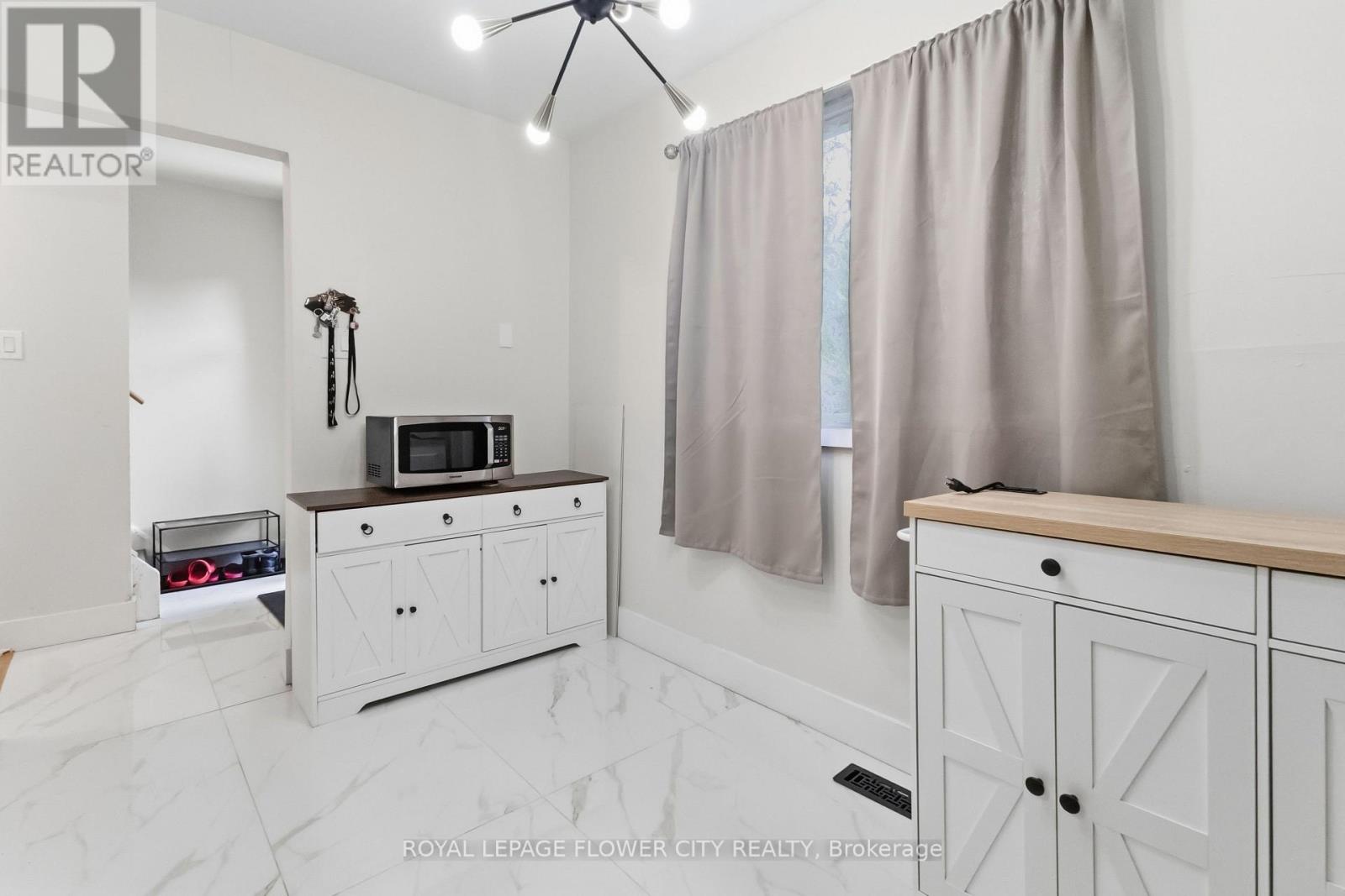 191 BOULLEE STREET - 10