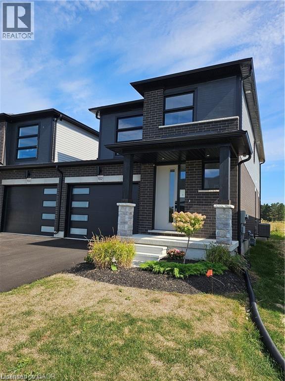 102 THACKERAY Way - 1