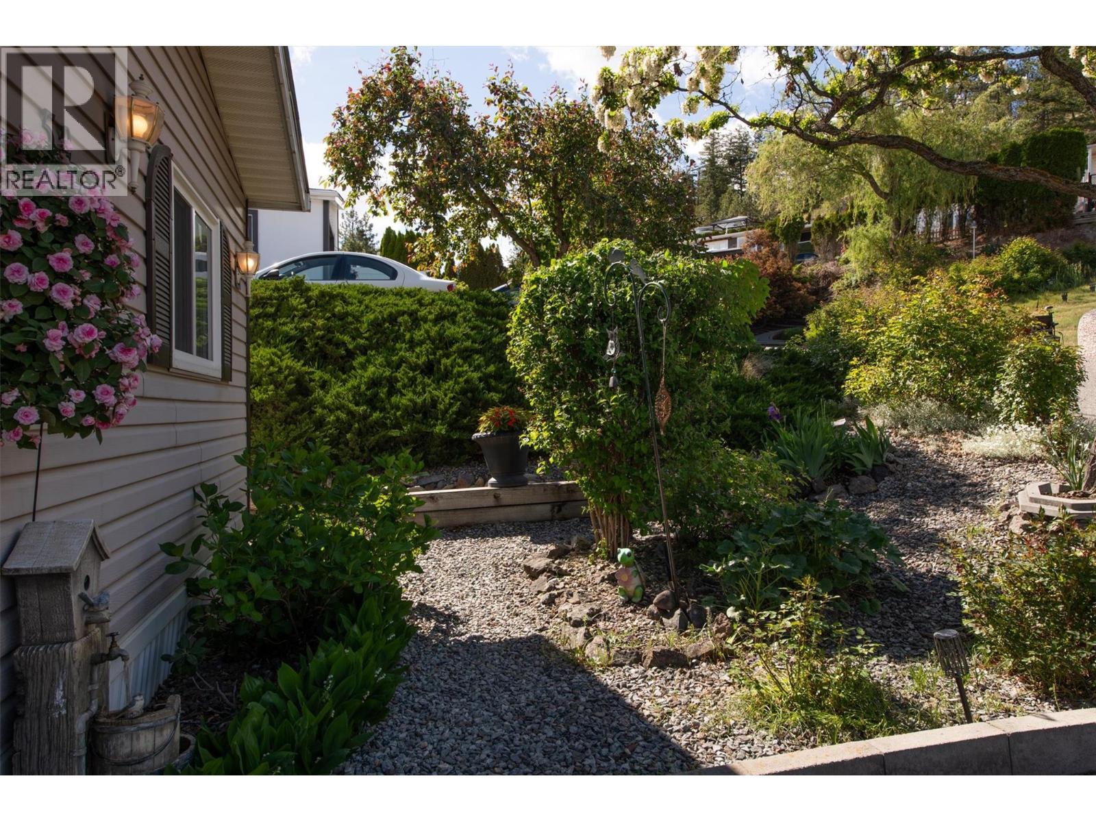 #50 1750 Lenz Road - 40