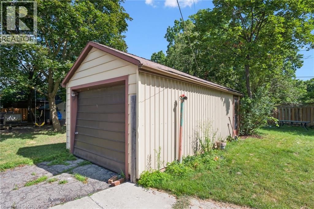 1267 HAMILTON Street - 18