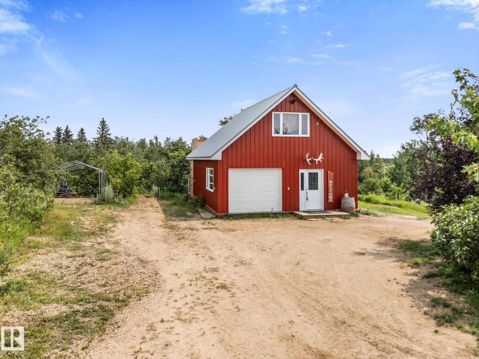57023 RGE ROAD 220 - 5