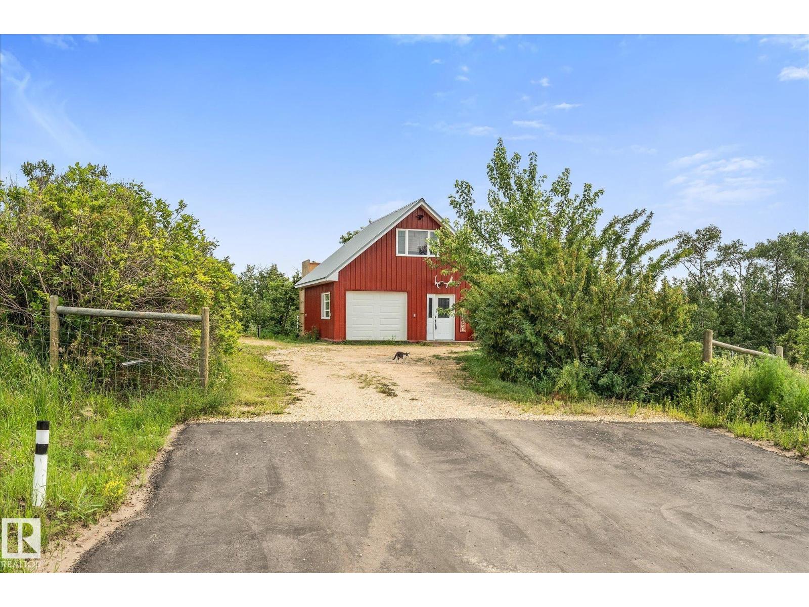 57023 RGE ROAD 220 - 4