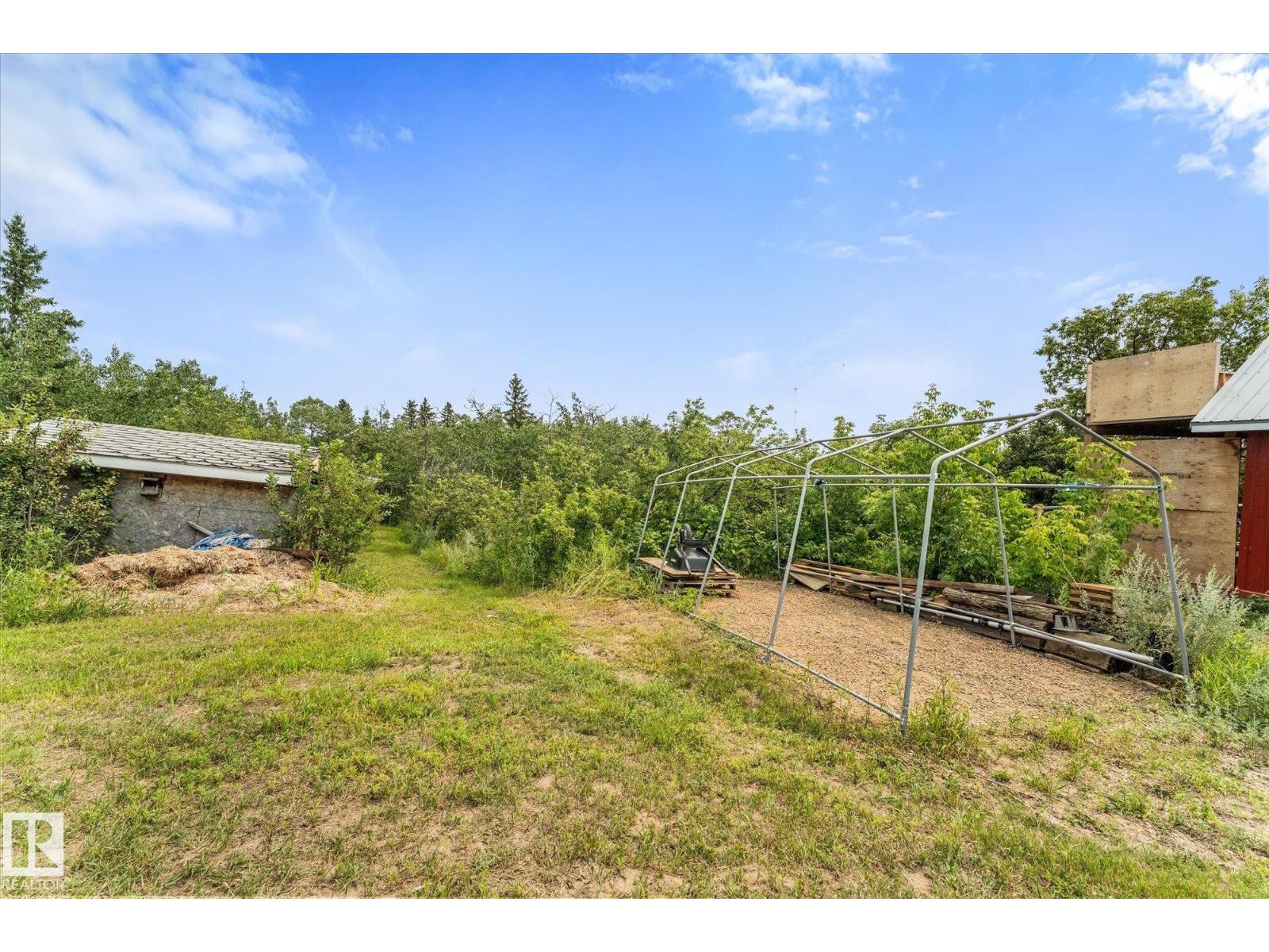57023 RGE ROAD 220 - 26