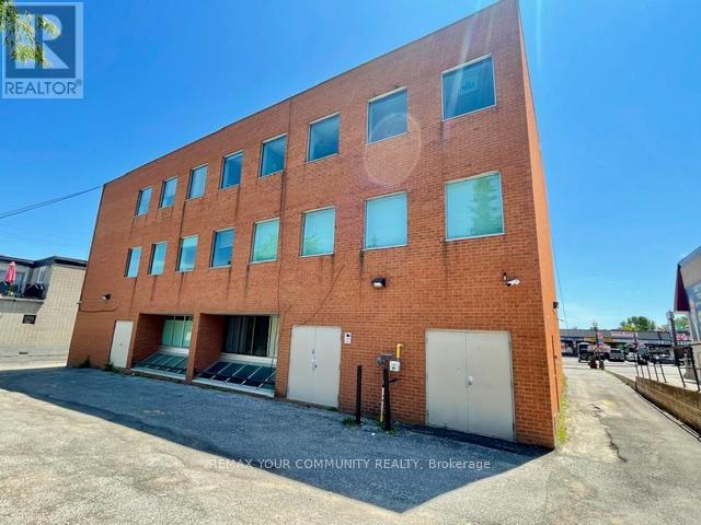 100 G – 107 HOLLAND STREET