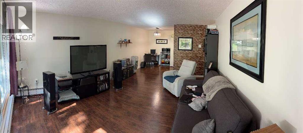 #108 816 89 Avenue SW - 18