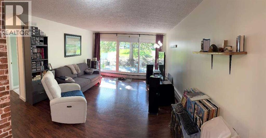 #108 816 89 Avenue SW - 20