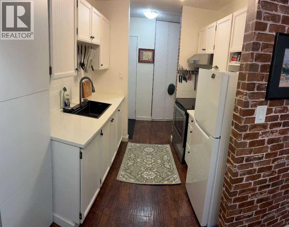 #108 816 89 Avenue SW - 26