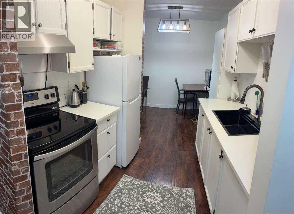 #108 816 89 Avenue SW - 27