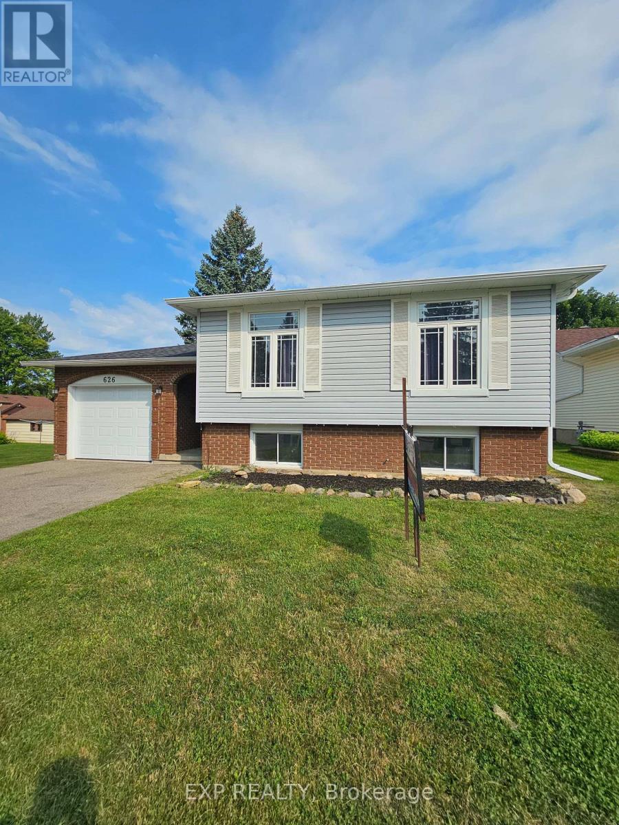 626 LAURIER BOULEVARD - 17