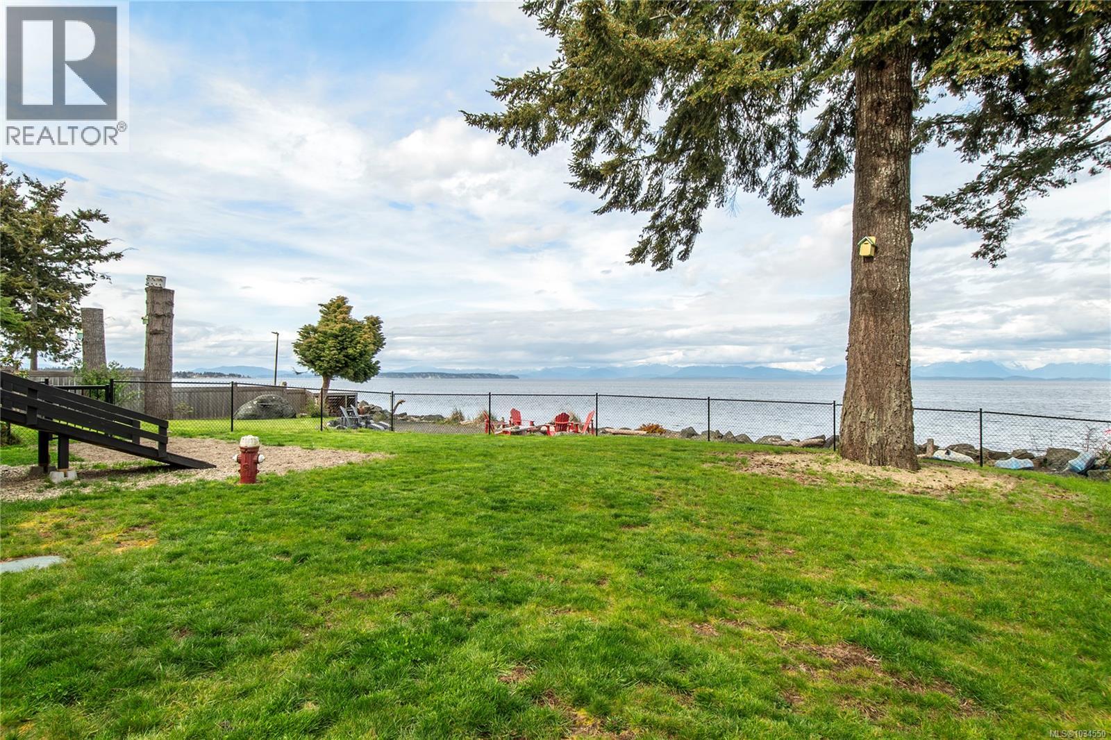 4123 Island Hwy S - 52