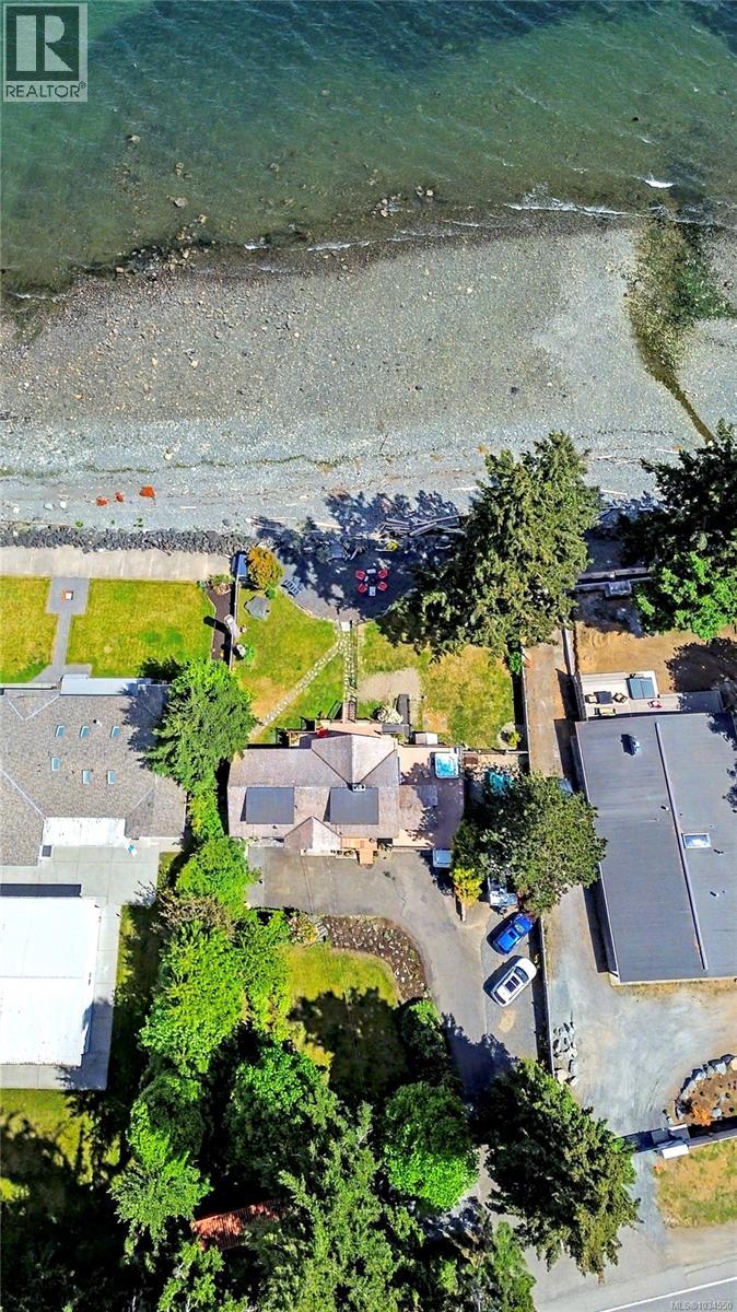 4123 Island Hwy S - 67