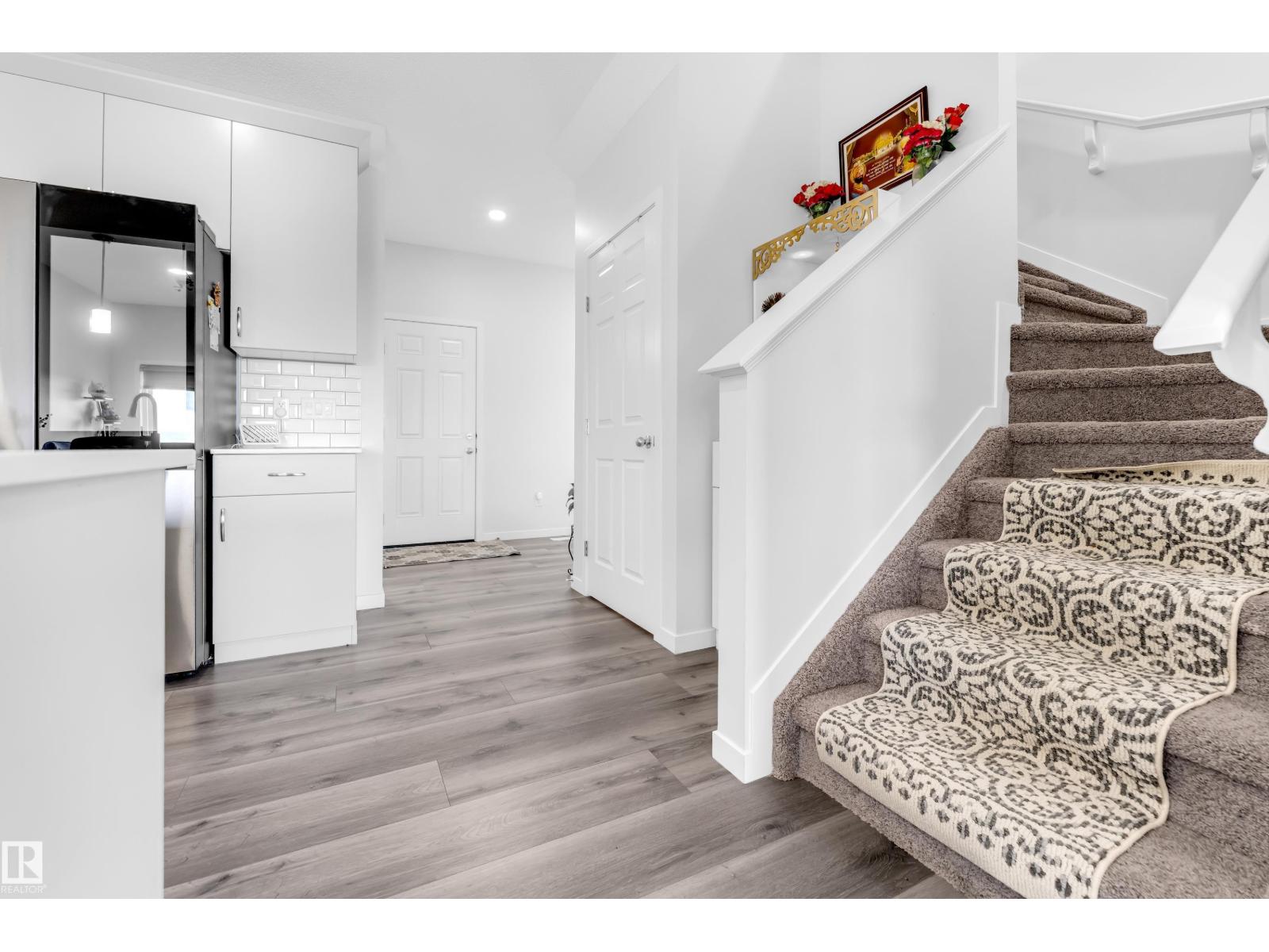 4610 72 AV - Image 19