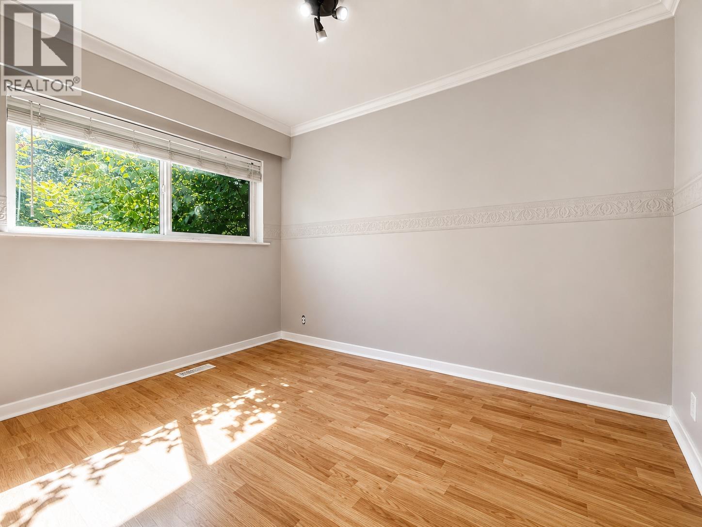 910 ROBINSON STREET, Coquitlam — photo 3