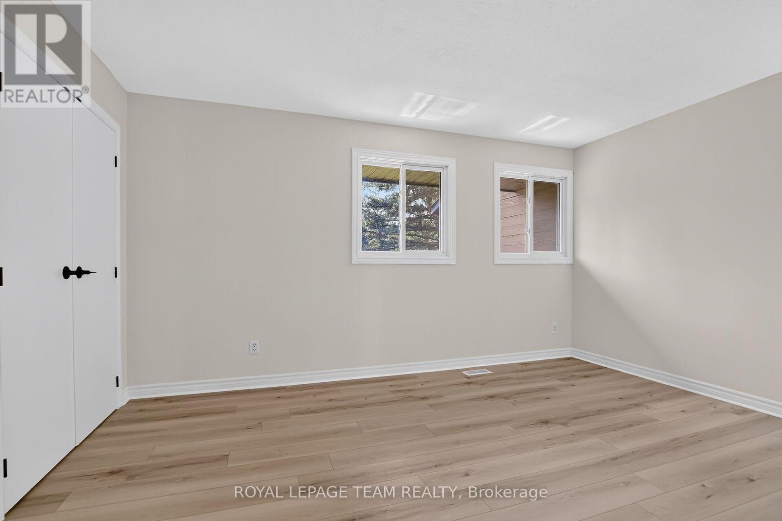 120 MCCLINTOCK WAY - Image 27
