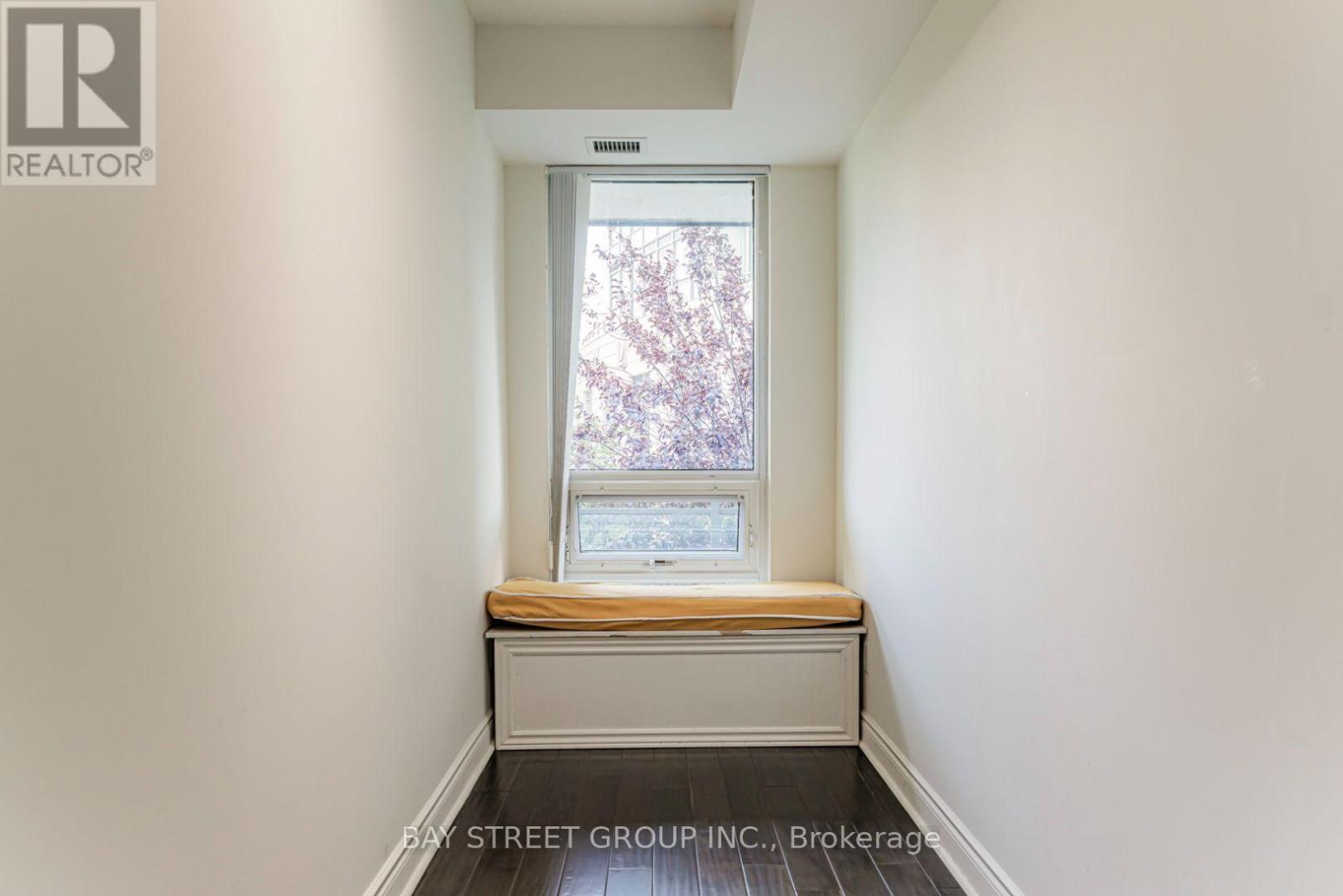 #221 31 OLIVE AVENUE - 34