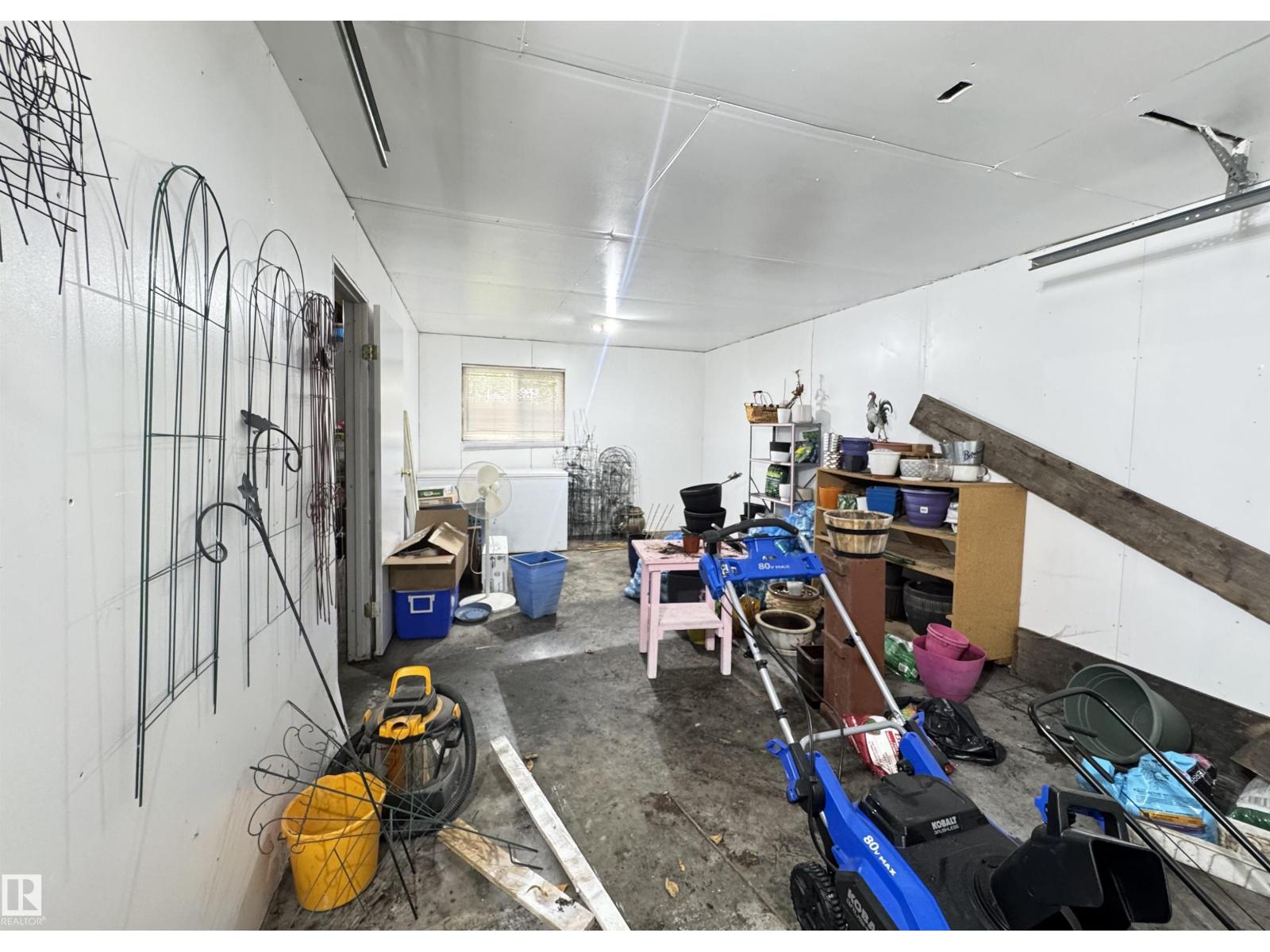 5224 50 AV - Image 35