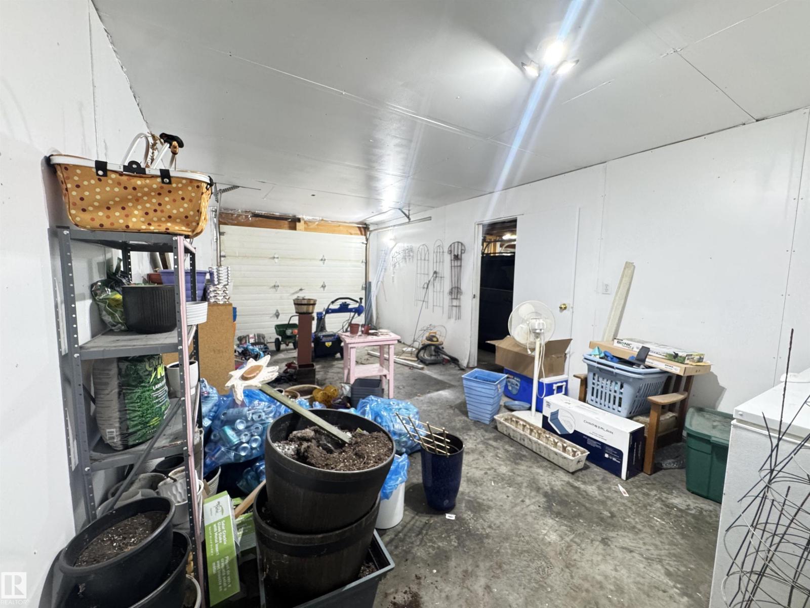 5224 50 AV - Image 36