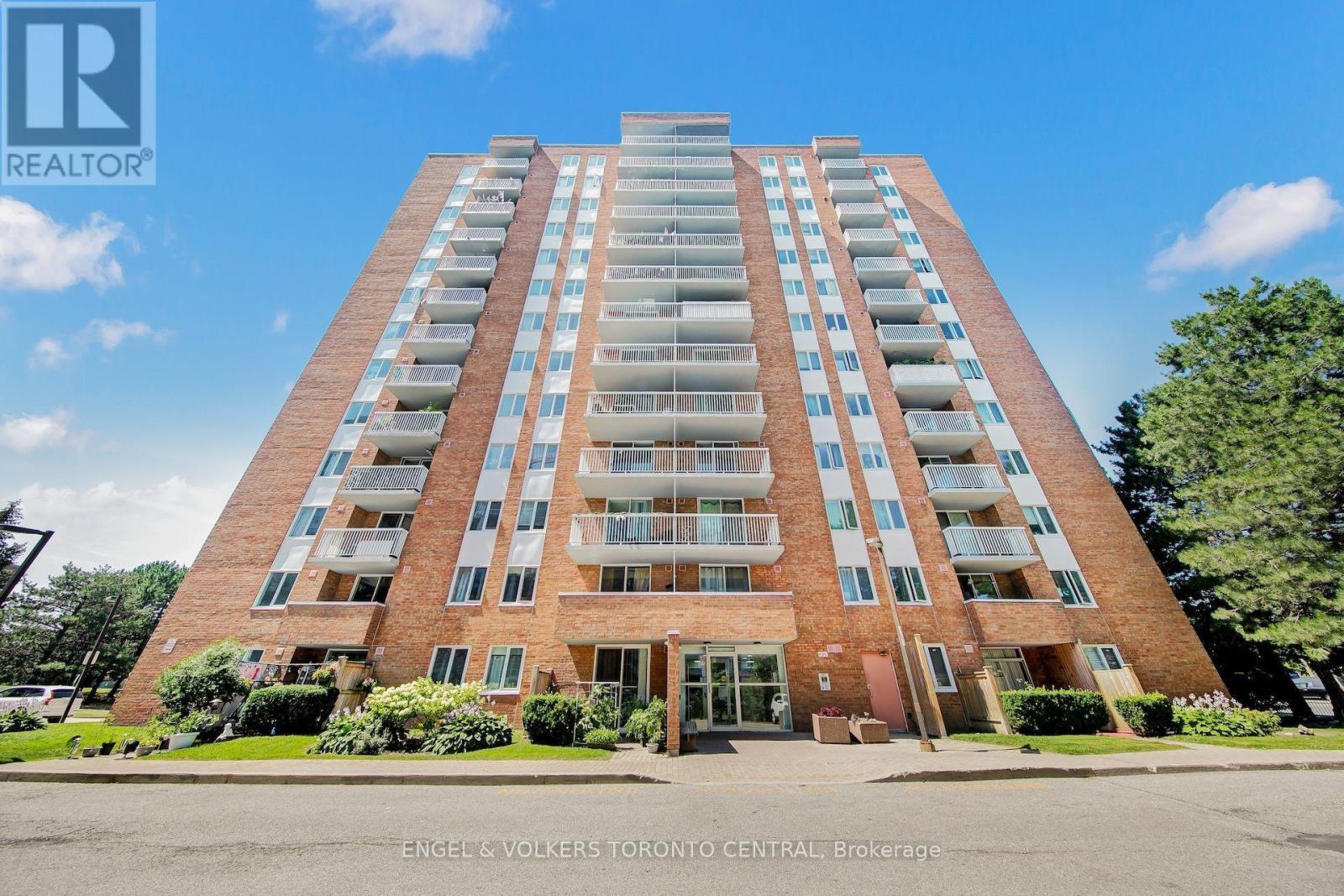 #606 15 SEWELLS ROAD - 1