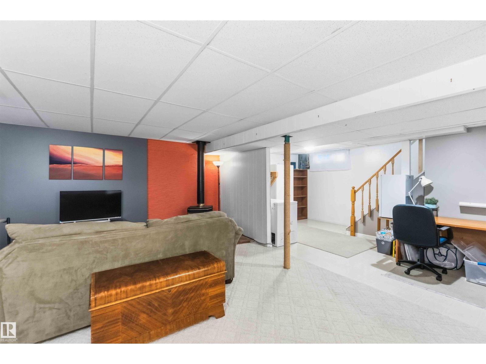 5208 105 ST NW - 20