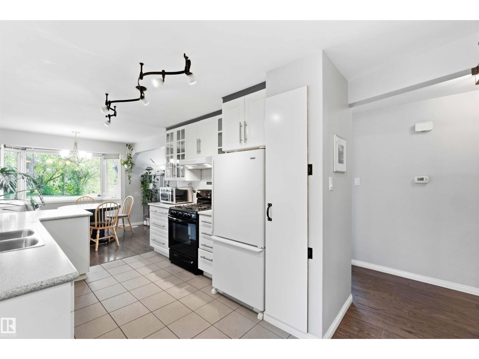5208 105 ST NW - 10