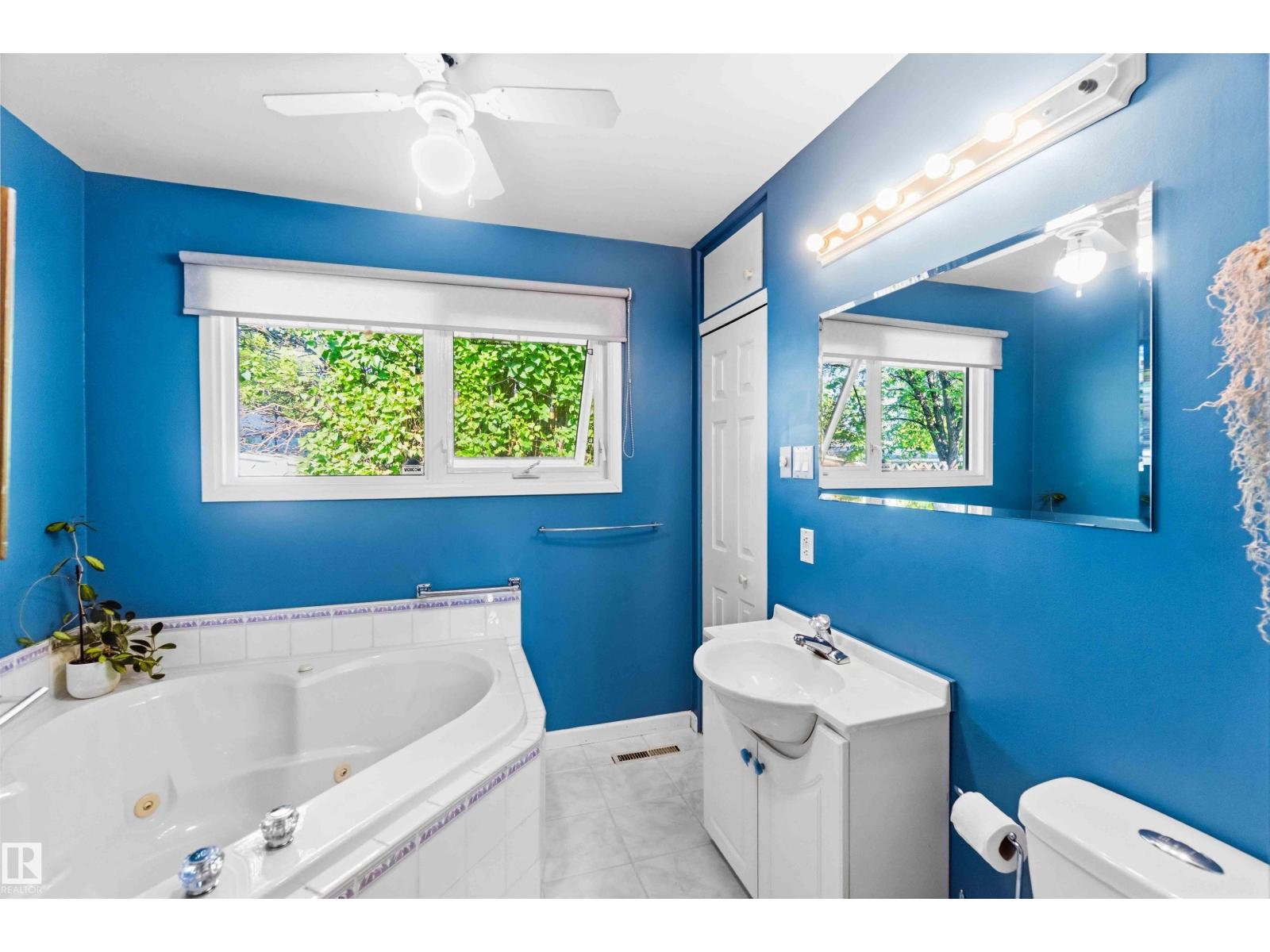 5208 105 ST NW - Image 18