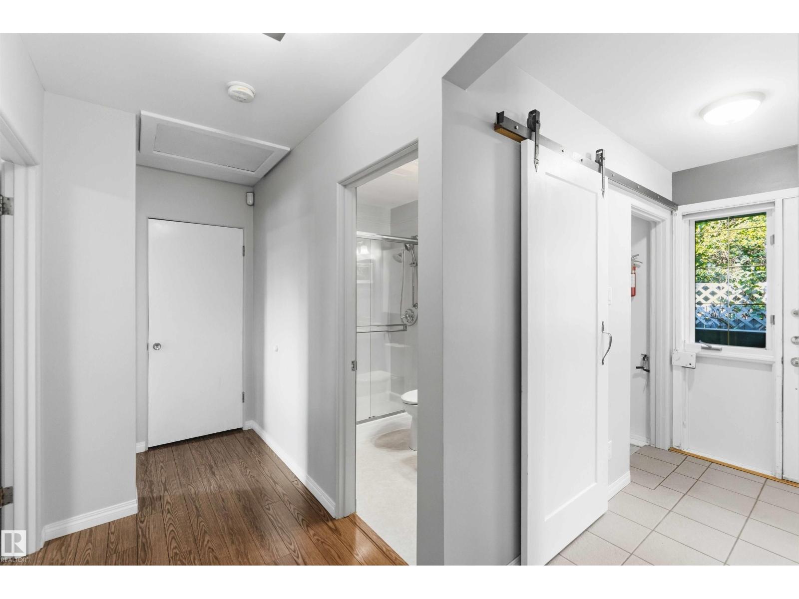 5208 105 ST NW - 13