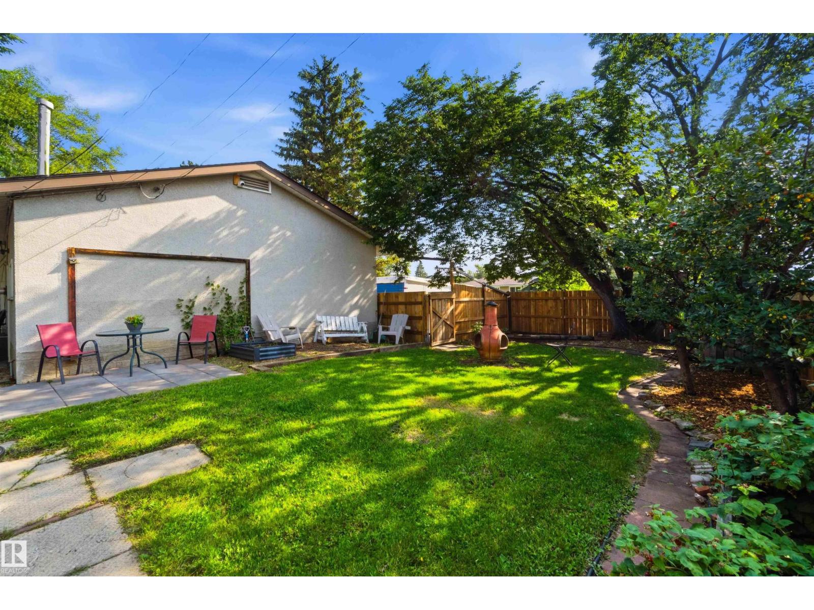 5208 105 ST NW - Image 32