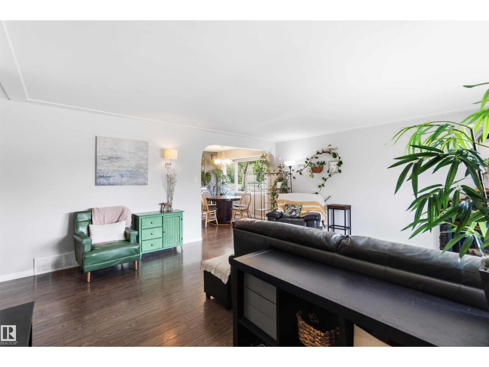 5208 105 ST NW - 4