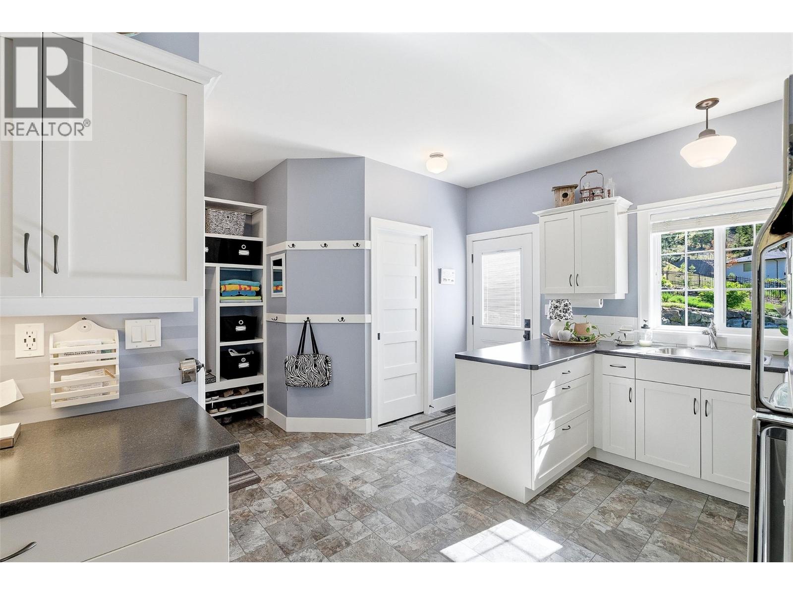 1619 Cheakamus Drive - 31