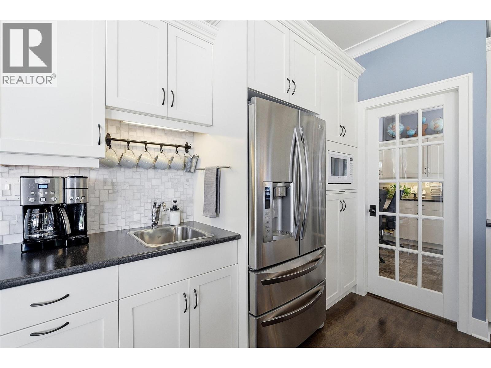 1619 Cheakamus Drive - 26