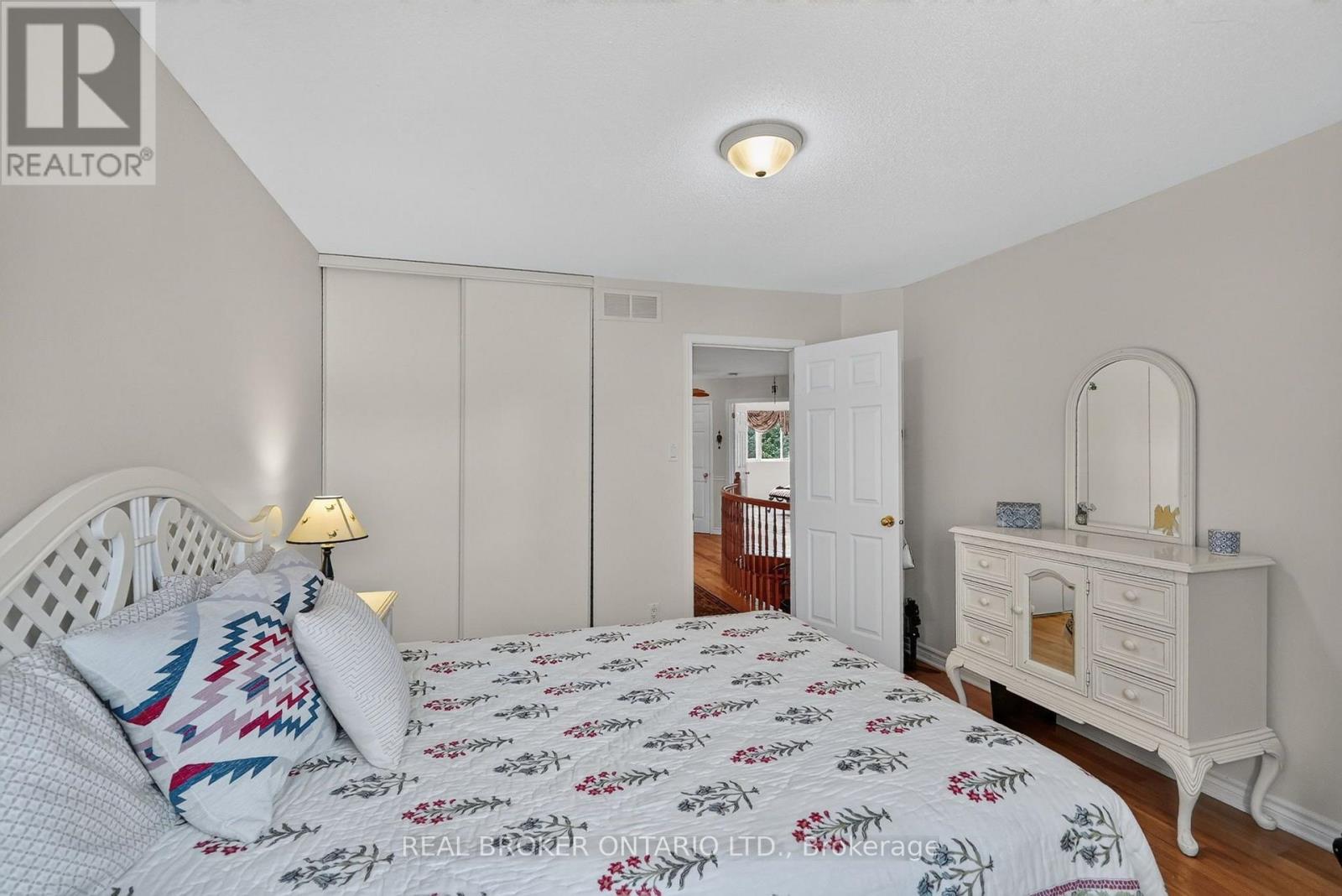 157 FAIRLOP WAY - Image 34